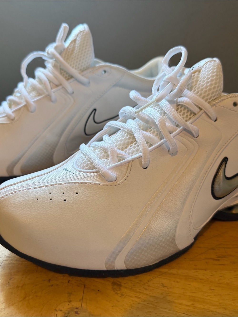 Nike Reax Trainer 3 SL White Metallic Silver Mens size 9.5 Sneaker